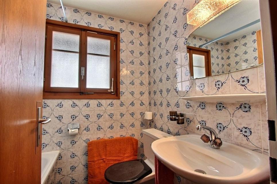 Hotel Elite B&B Rossiniere ภายนอก รูปภาพ